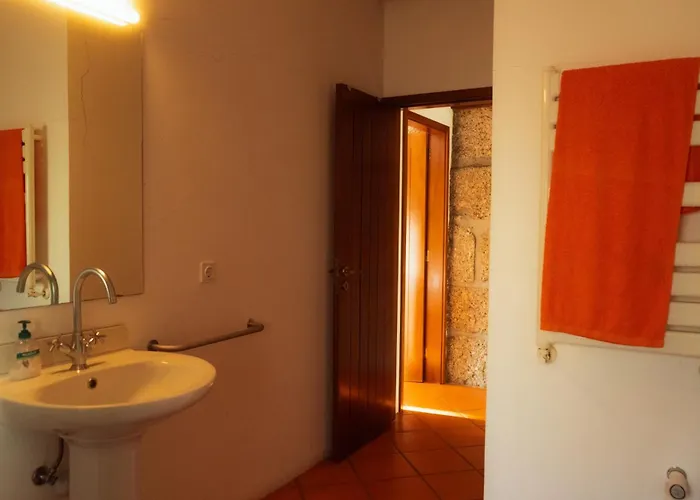 Cozy Family In Amazing Mountain With Piano * Candemil (Porto)