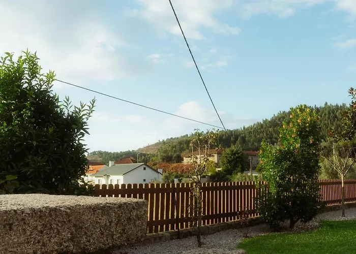 Cozy Family In Amazing Mountain With Piano Candemil (Porto)